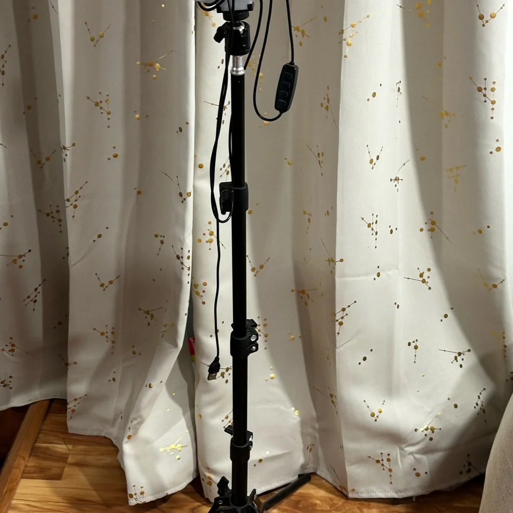 White Ring Light with Stand